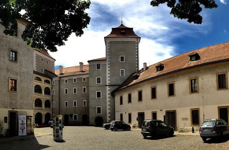 Zámek Skalsko, Skalsko, Czechia, Czech Republic (Czechia)